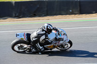 brands-hatch-photographs;brands-no-limits-trackday;cadwell-trackday-photographs;enduro-digital-images;event-digital-images;eventdigitalimages;no-limits-trackdays;peter-wileman-photography;racing-digital-images;trackday-digital-images;trackday-photos